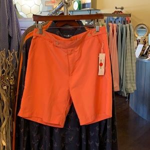 Hybrid short. Tide to trail.